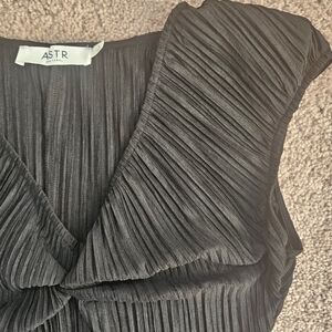 ASTR the Label Black Pleated V Neck Maxi Dress Womens Small Long Satin Shiny